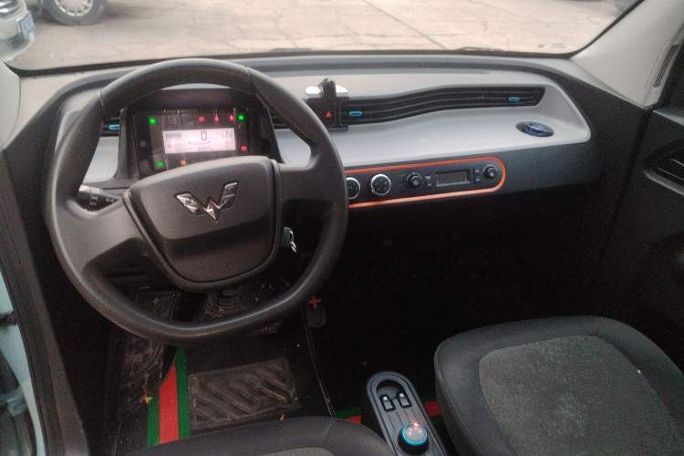 Used Wuling Hongguang MINIEV 2022 Easy Version Lithium Iron Phosphate