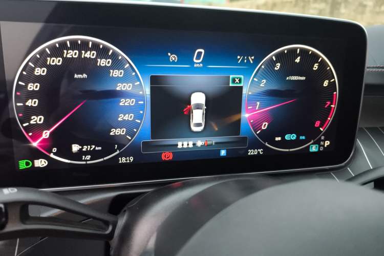 Used Mercedes-Benz C-Class 2022 Restyled C 260 L Sport Edition Instrument Cluster