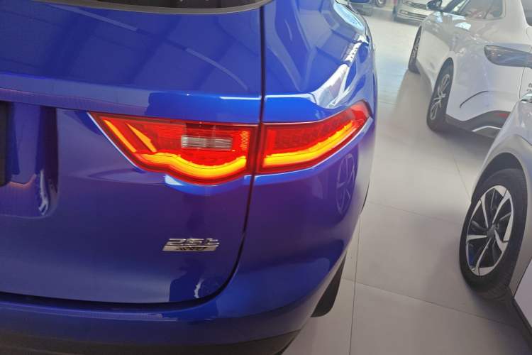 Used Jaguar F-PACE 2018 2.0T Four-Wheel Drive Urban Luxury Edition