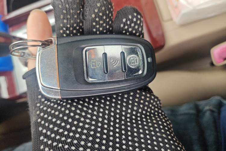 Used Toyota Camry 2013 2.0G Comfort Edition
