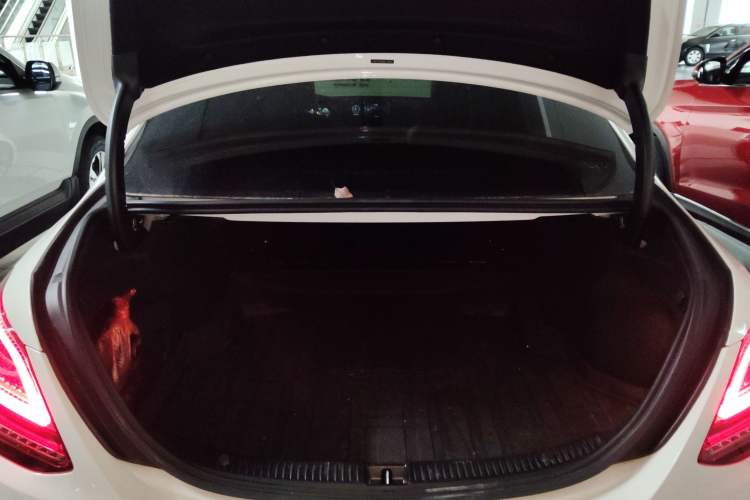 Used Mercedes-Benz C-Class 2021 C 200 L Fashion Edition Sport Version Trunk