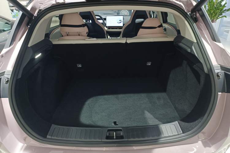 Used Lynk & Co 06 2025 Renew 1.5T Pro
