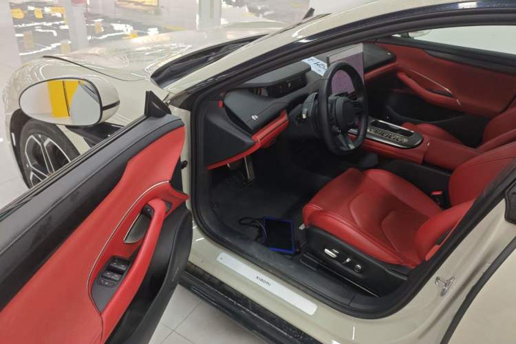 Used Xiaomi Auto SU7 2024 Four-Wheel Drive Ultra-Long Range Advanced Intelligent Driving Max Edition Driver Seat