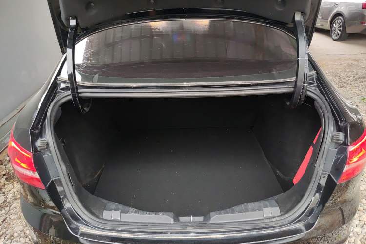 Used Ford Escort 2015 1.5L Automatic Fashion Model