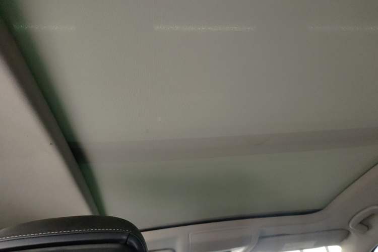 Used Volkswagen Passat 2019 330TSI Luxury Edition China VI Standard
