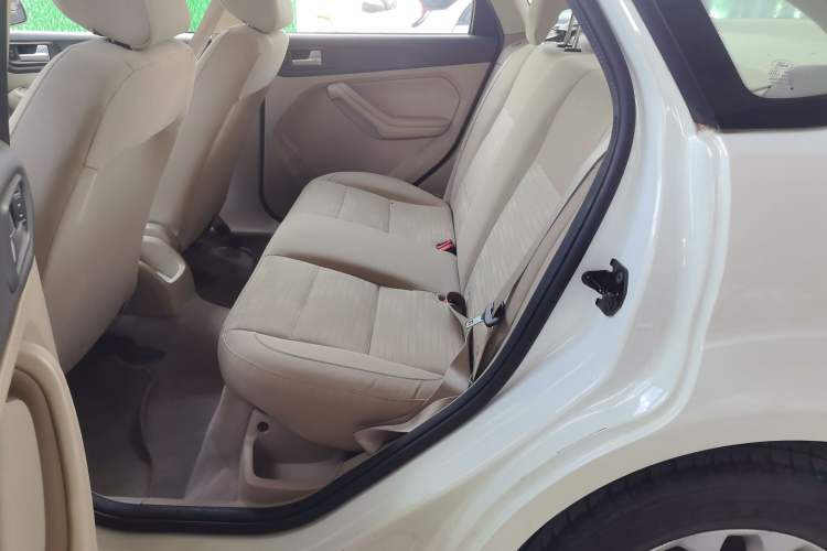 Used Ford Focus 2013 Sedan Classic 1.8L Manual Base Model Left Rear Seat