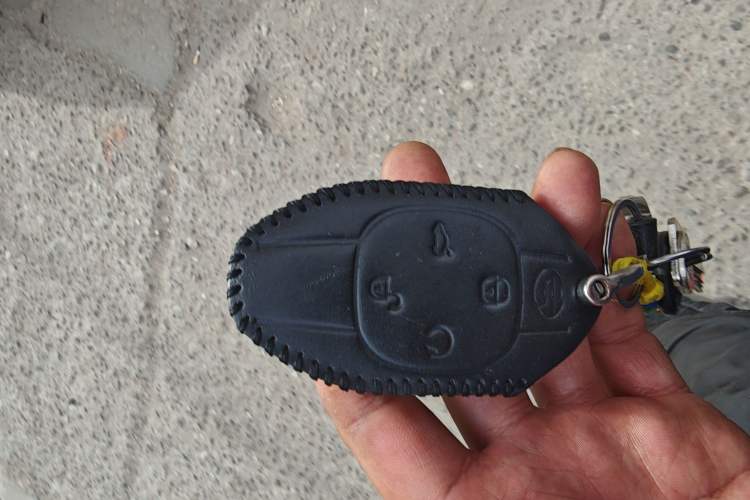 Used GAC Trumpchi EMKOO 2022 2.0 ATK TwinStar Pro Edition Vehicle Key