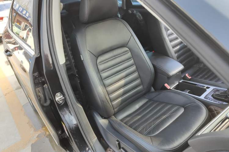 Used Volkswagen Passat 2014 1.8TSI DSG Prestige Edition
