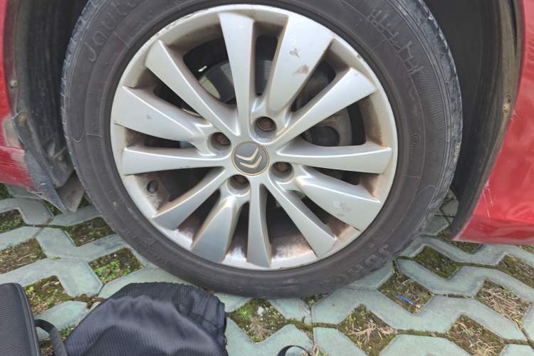 Used Citroen C-Quatre 2012 Sedan 1.6L Manual Prestige Model Right Front Wheel Hub