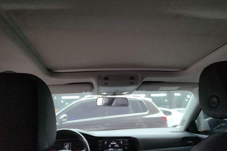 Used Volkswagen Sagitar 2019 200TSI Manual Comfort Version China VI Standard