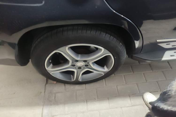 Used Mercedes-Benz GLK-Class 2013 Facelift GLK 300 4MATIC Luxury Edition Right Rear Wheel Hub