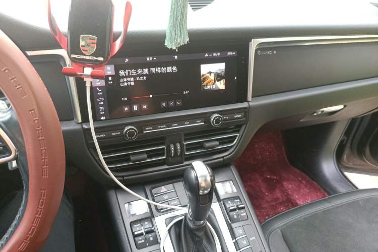 Used Porsche Macan 2018 Macan 2.0T Audio And AC Panel