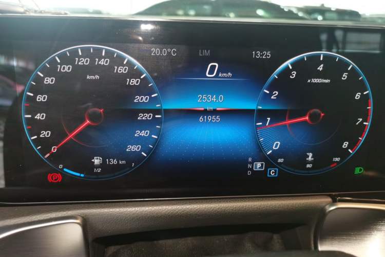 Used Mercedes-Benz GLB 2021 GLB 200 Dynamic Edition Instrument Cluster