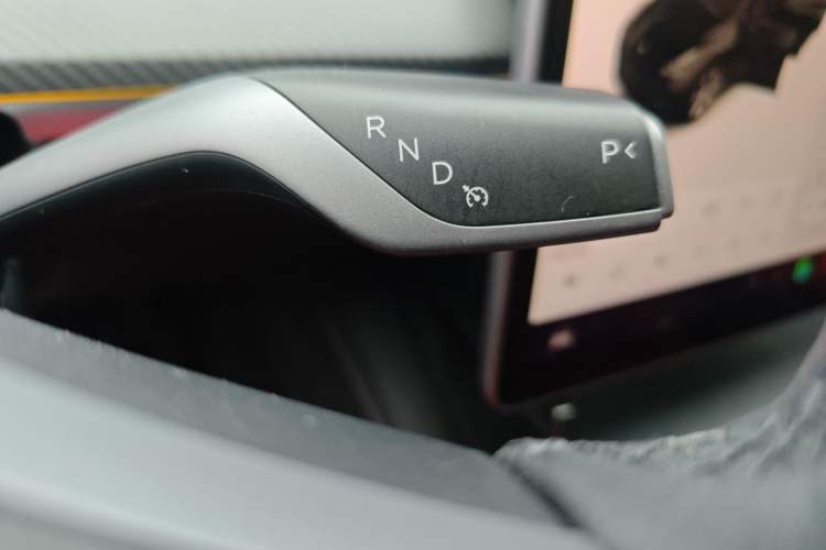 Used Tesla Model Y 2021 Standard Range Rear-Wheel Drive Version