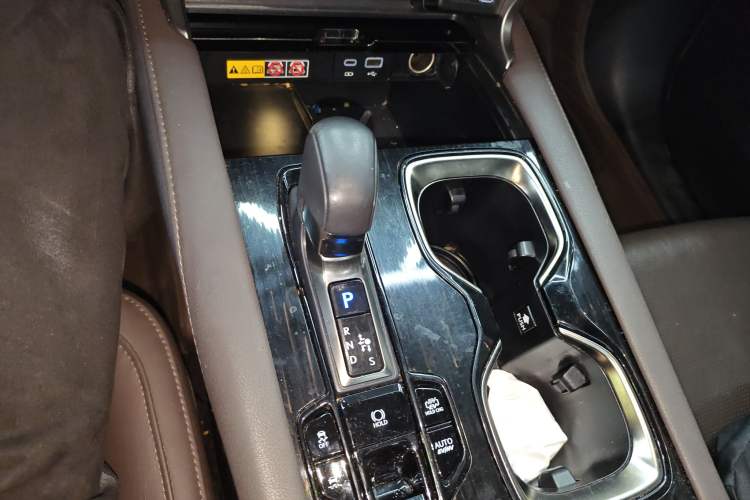 Used Lexus RX New Energy 2023 450h+ Four-Wheel Drive Enjoyment Edition Gear Lever
