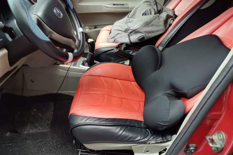 Used CHANGAN Alsvin V3 2012 1.3L Manual Luxury Version China IV Standard