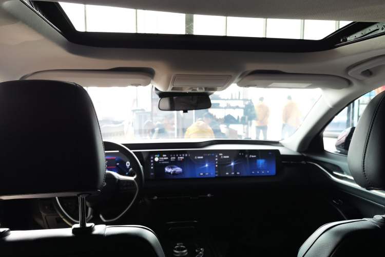 Used Ford Mondeo 2025 2.0T EcoBoost Luxury Version