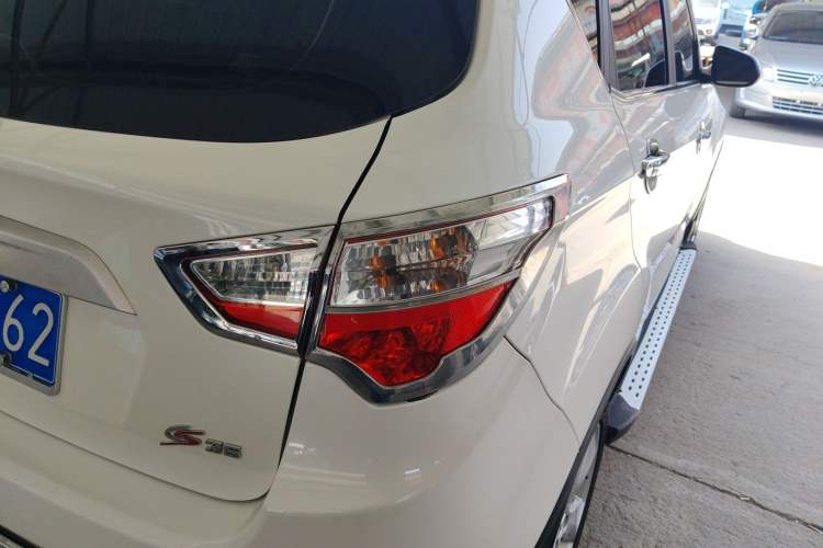 Used Changan CS35 2016 1.6L Automatic Prestige Model China V Standard