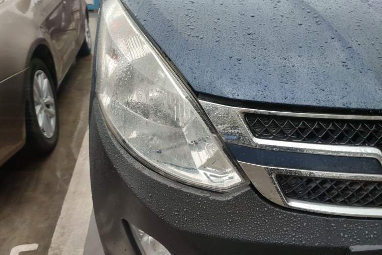 Used Wuling Rongguang V 2016 1.2L Standard Version
