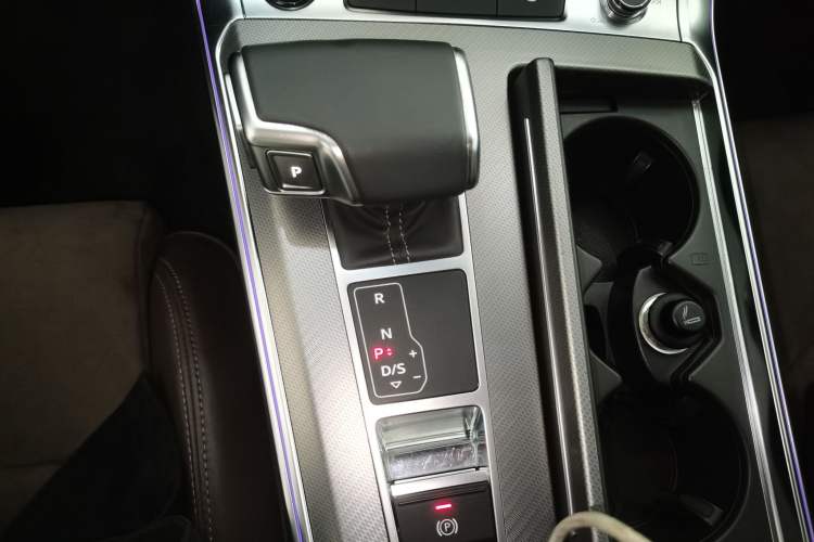 Used Audi A7L 2024 45TFSI S-line Dream-Building Edition Flow Crystal Package