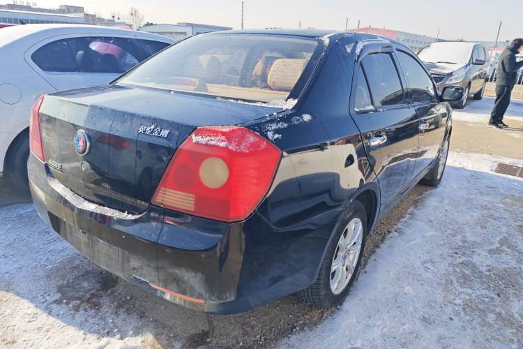 Used Geely Auto Diamond 2013 1.5L Manual Entry-Level Model