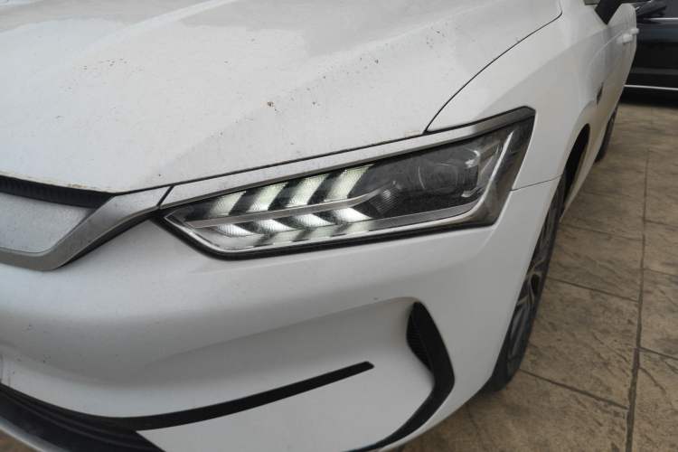 Used BYD Qin PLUS 2021 EV 400KM Luxury Model
