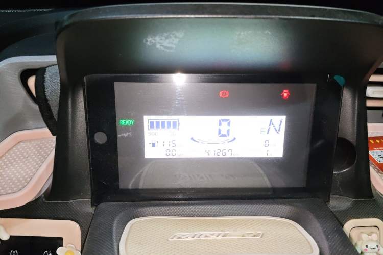 Used Wuling Hongguang MINIEV 2022 Easy Version Lithium Iron Phosphate
