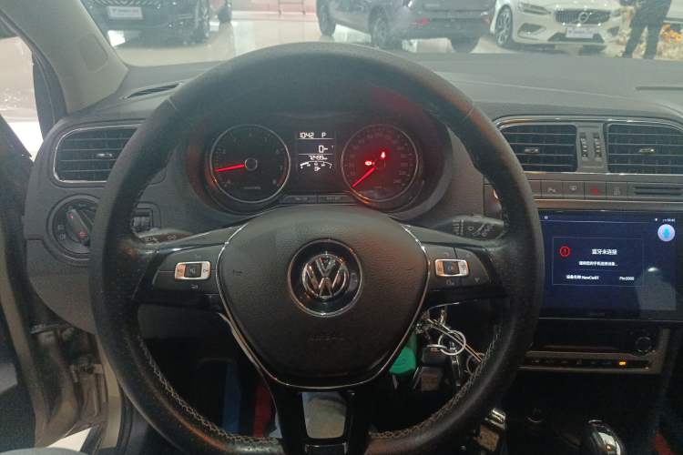 Used Volkswagen Polo 2014 1.6L Cross Polo Automatic