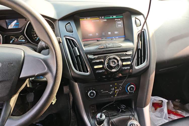 Used Ford Focus 2015 Hatchback 1.6L Manual Comfort Edition