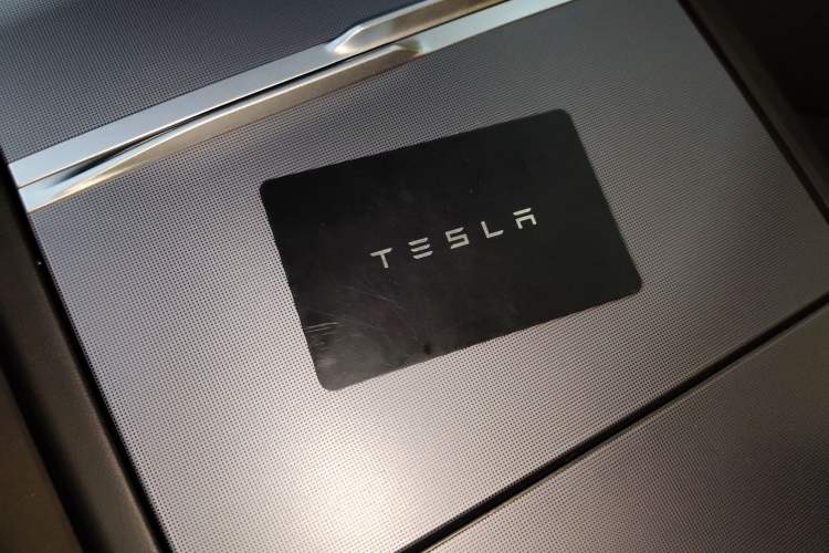 Used Tesla Model 3 2025 Rear-Wheel-Drive Version