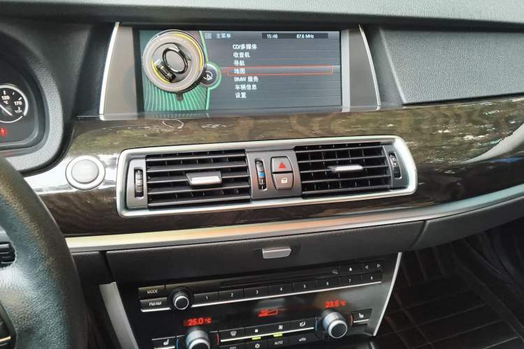 Used BMW 5 Series GT 2011 535i Elegant Edition Audio And AC Panel