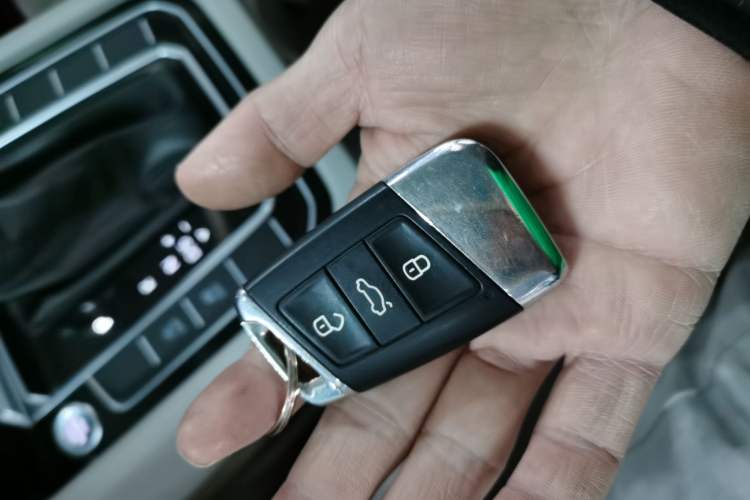 Used Volkswagen Magotan 2017 330TSI DSG Luxury Model