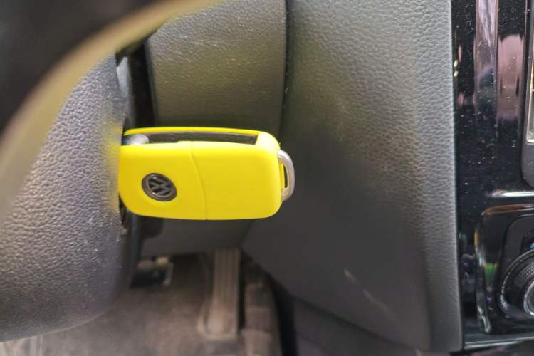 Used Volkswagen Sagitar 2015 1.6L Automatic Comfort Model