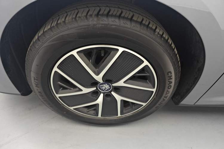 Used BYD Qin L 2025 DM-i Smart Drive 120KM Superior Model