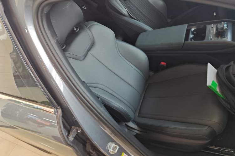 Used BYD Qin L 2024 DM-i 80KM Beyond Model
