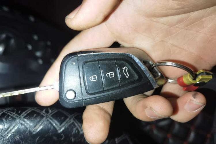 Used BYD F0 2011 Shangku Edition 1.0L XuanKu Model