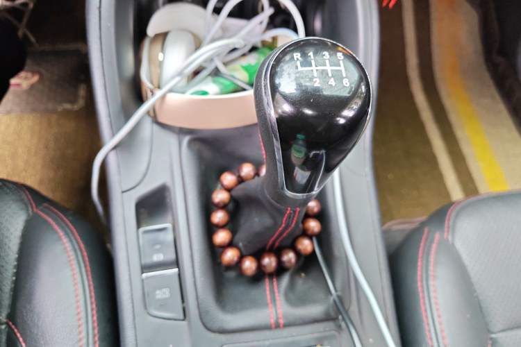 Used CHANGAN CS75 2014 2.0L Manual Luxury Version China IV Standard
