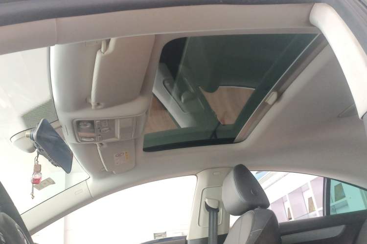 Used Volkswagen FAW-Volkswagen CC 2016 1.8TSI Luxury Model Headliner