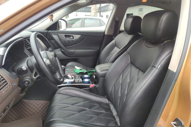 Used Infiniti QX70 2013 3.7L Standard Edition Left Front Seat