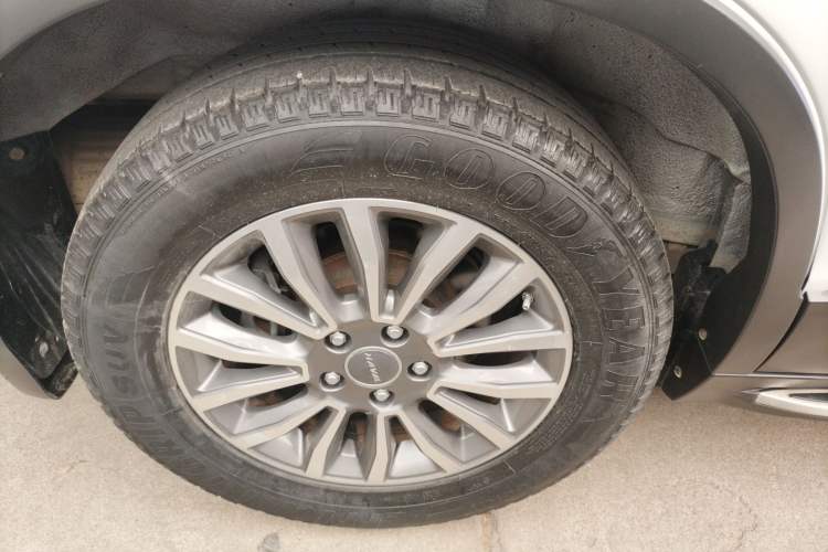 Used Haval H6 2015 Sport Edition 1.5T Automatic Two-Wheel Drive Luxury Model