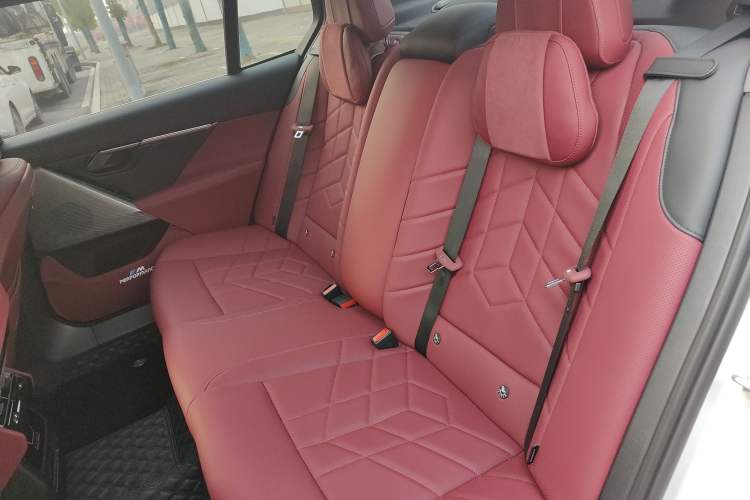 Used BMW i5 2025 eDrive 35L M Sport Package
