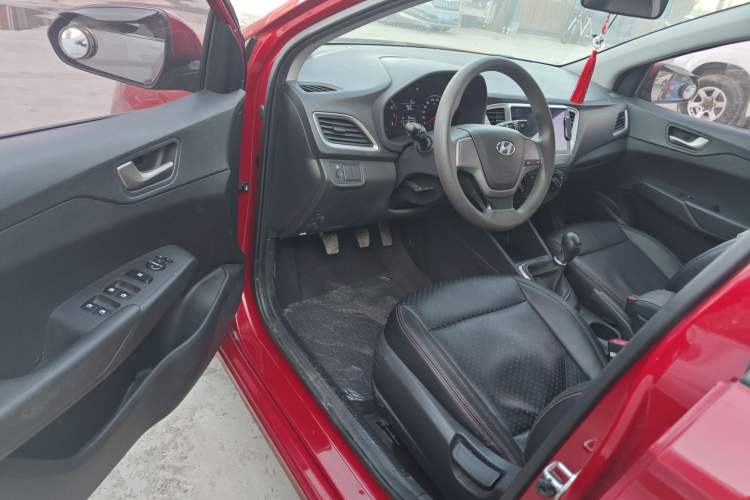 Used Hyundai Verna (new generation) 2016 1.4L Manual Cool Edition GLS