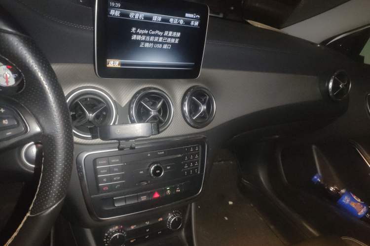 Used Mercedes-Benz GLA 2016 GLA 200 Fashion Model
