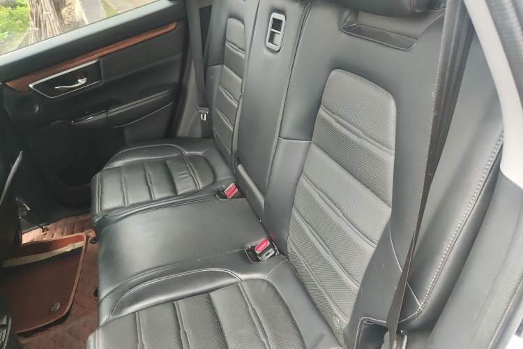 Used Honda CR-V 2017 240TURBO CVT Front-Wheel Drive Fashion Edition
