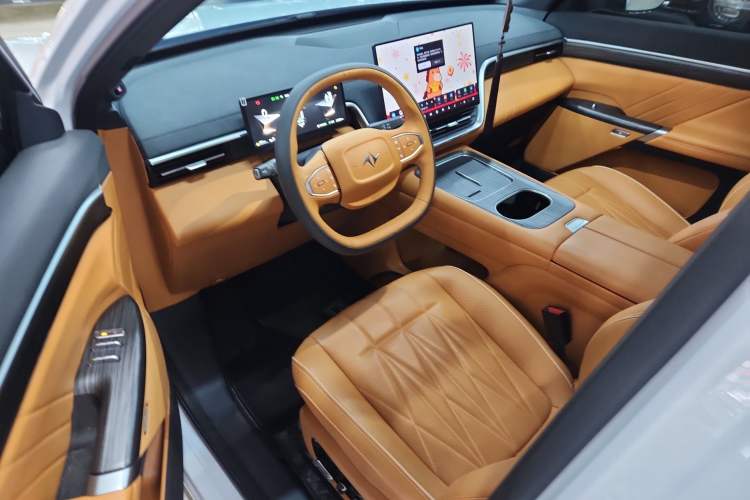 Used Dongfeng eπ eπ008 2025 210 Ultra Range-Extended Version 5 Seats