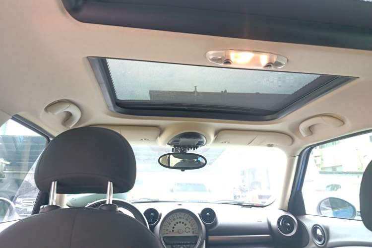 Used MINI 2011 1.6T COOPER S
