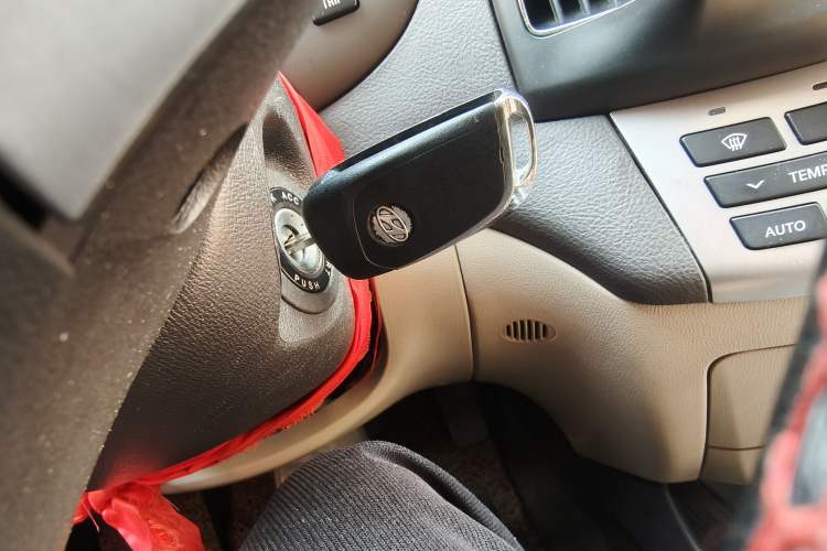 Used Hyundai Celesta 2011 1.6L Automatic Luxury Version Vehicle Key