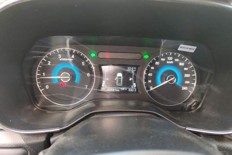 Used Dongfeng Fengon 580 2018 1.5T Manual Luxury Model Instrument Cluster