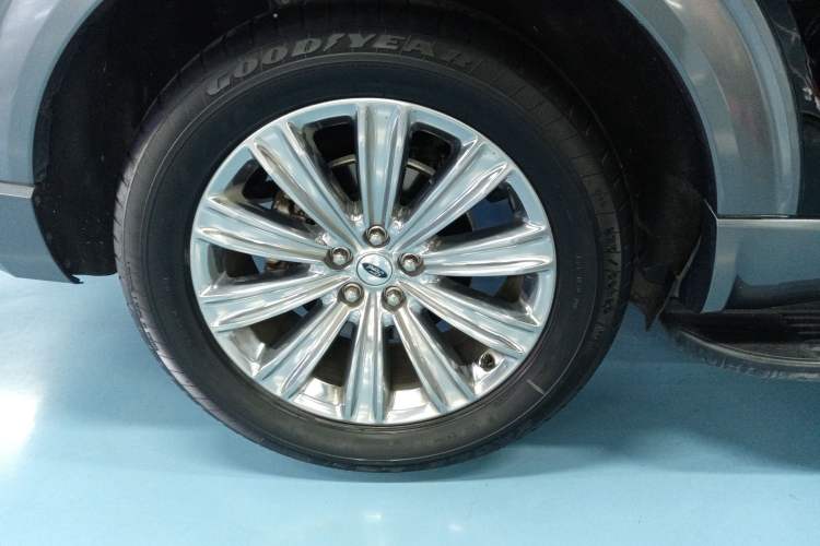 Used Ford Explorer 2020 EcoBoost 285 4x4 Titanium Edition 7-Seater