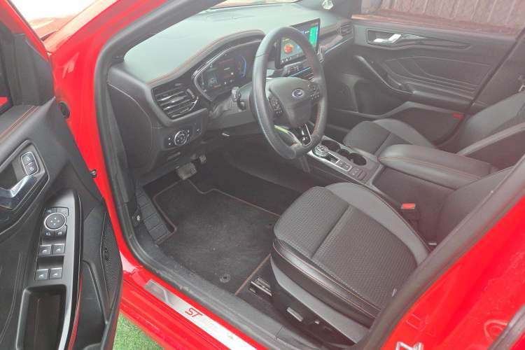Used Ford Focus 2021 Sedan EcoBoost 180 Automatic ST Line